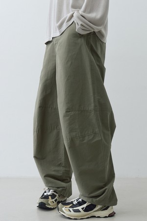 3D 와이드 벌룬 팬츠 (카키)