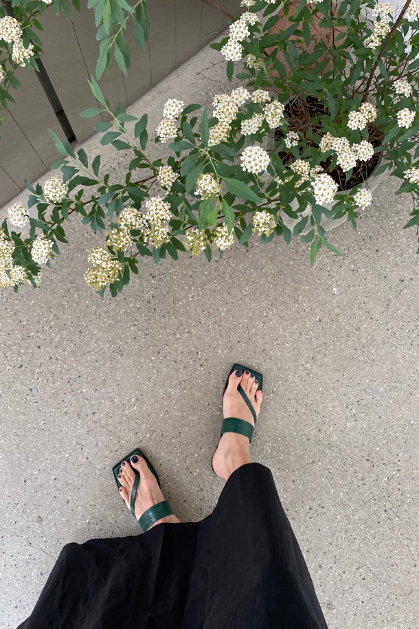 blanc sur blanc - 슬리퍼/뮬 - Cheyenne Sandals Leather Green Crocco