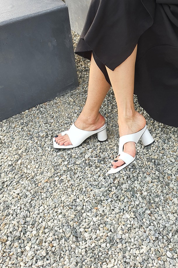 blanc sur blanc - 슬리퍼/뮬 - Diana Sandals Leather White