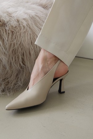 Valerie Slingback Leather Beige