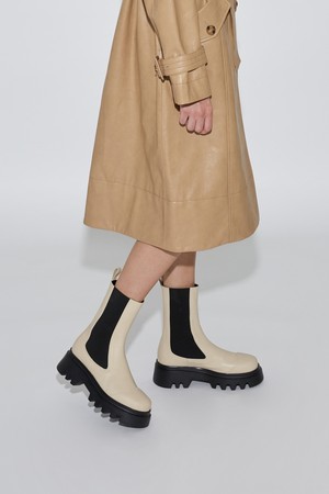 Lucas Chelsea Mid Boots Cream