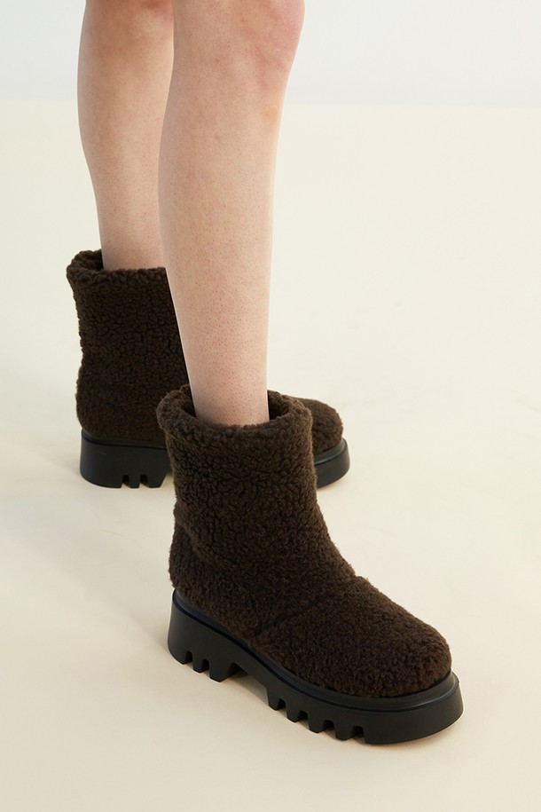 blanc sur blanc - 부츠/워커 - Lucas Shearling Boots Brown