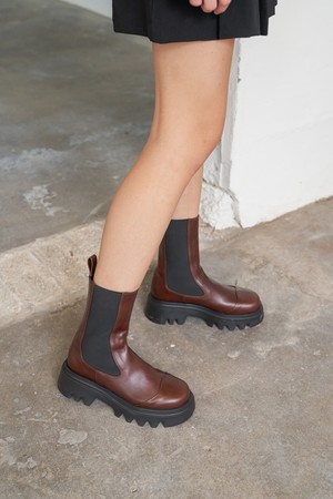 Lucas Chelsea Mid Boots Brown