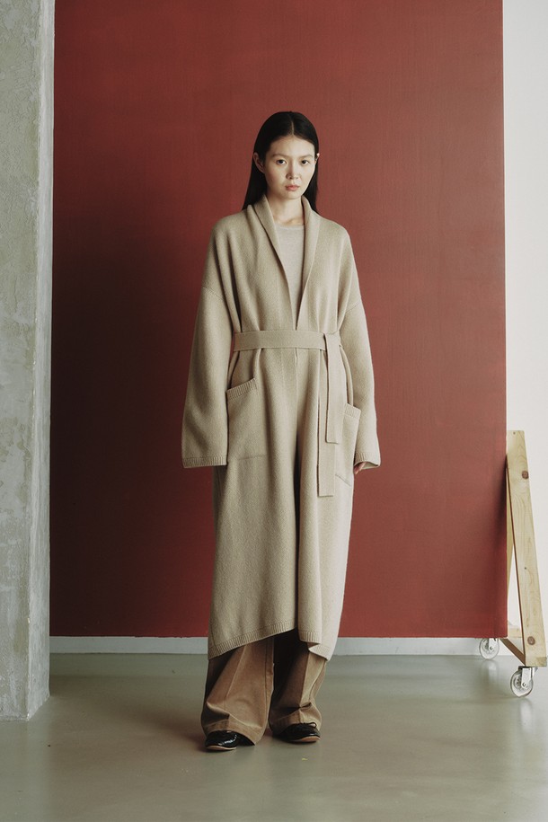 REPLAIN - 코트 - LONG BELT KNIT COAT_PALE BEIGE