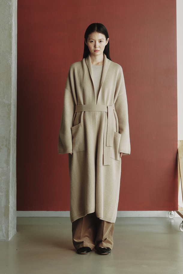 REPLAIN - 코트 - LONG BELT KNIT COAT_PALE BEIGE