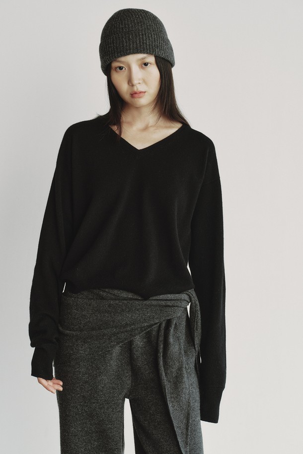 REPLAIN - 스웨터 - CASHMERE 30 V-NECK KNIT_BLACK