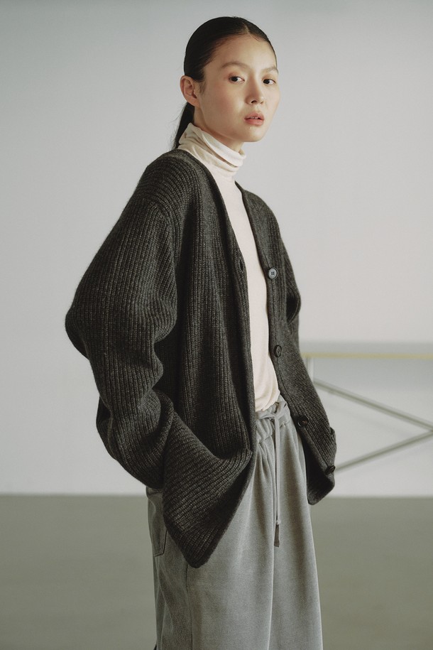 REPLAIN - 가디건 - CASHMERE 10 BOXY CARDIGAN_DARK GREY