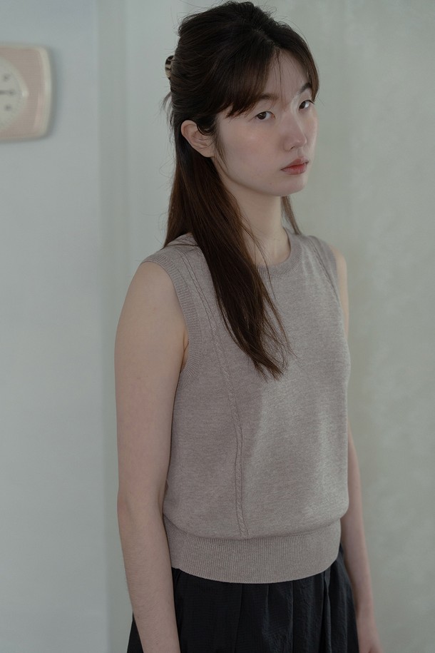 RePLAIN - 베스트 - ITALIAN VISCOSE SLEEVELESS TOP_OATMEAL