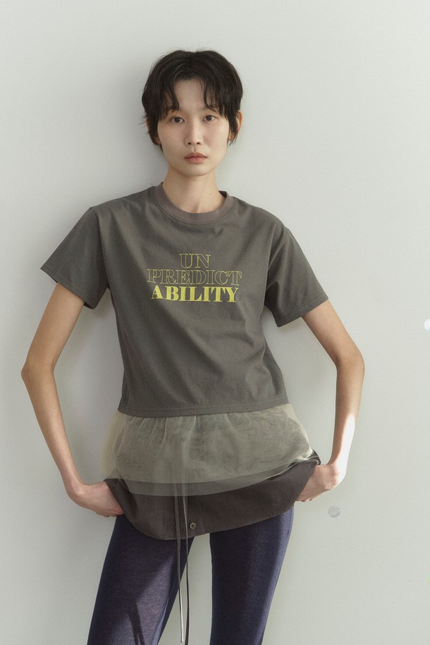 RePLAIN - 반소매 티셔츠 - PRINT TOP WITH TULLE_CHARCOAL