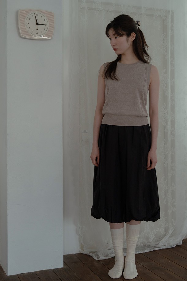RePLAIN - 베스트 - ITALIAN VISCOSE SLEEVELESS TOP_OATMEAL