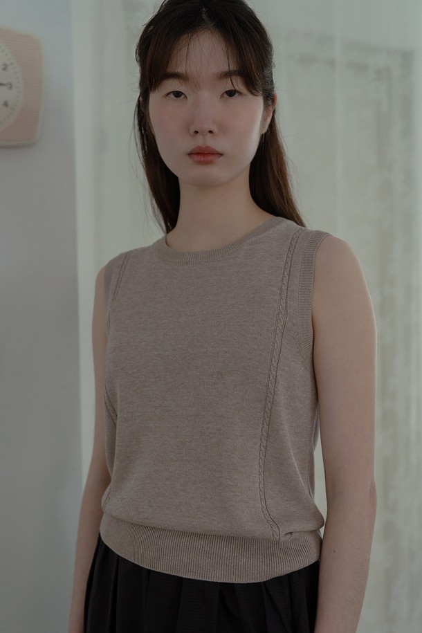 RePLAIN - 베스트 - ITALIAN VISCOSE SLEEVELESS TOP_OATMEAL