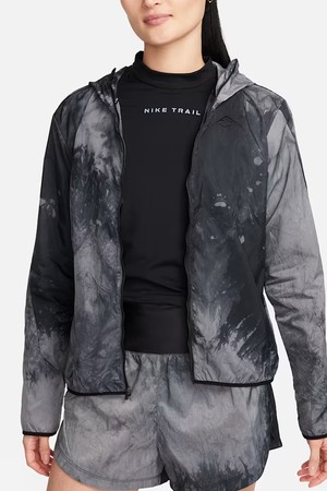 나이키/여성자켓/트레일 리펠 러닝 재킷(FN6854-010)/EV