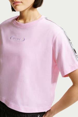 나이키/여성반팔/NSW 클래식 루즈 크롭 티셔츠(IR7870-663)/EV