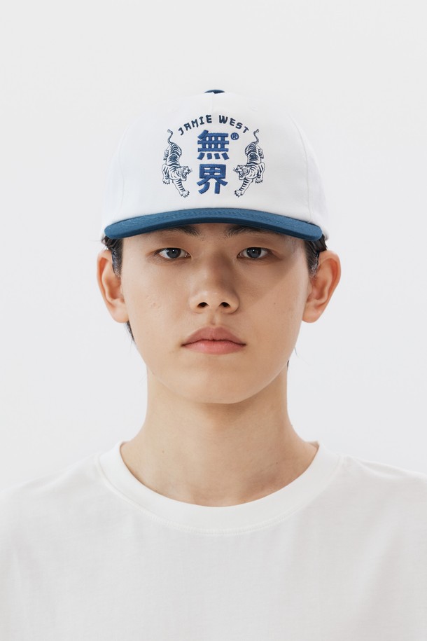 상품 슬라이드 이미지 0