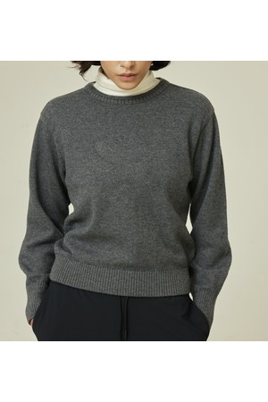 [앤투마스] 여성 F/W 볼륨 소매 크롭 니트 ABE4FSR460 그레이_NOCOLOR-a