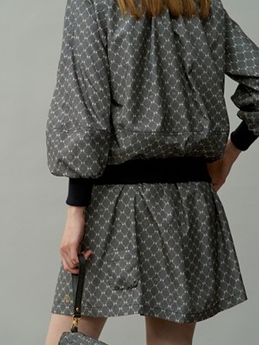 SIGNATURE PATTERN WINDBREAKE SKIRT-a