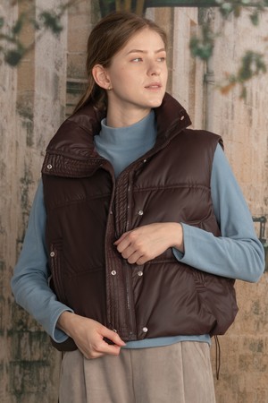 크롭 레더 라이크 패딩 베스트 DTF5W-5149 2colors