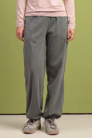 뒤란 소프트 후리스 조거 팬츠 DBF6W-9250 3colors_GREY-a