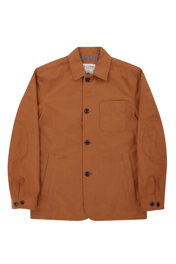 남성 셔츠형 아카이브 재킷 (A0CJ35266)은 캐주얼한 스타일의 남성용 아우터입니다. 오렌지 컬러의 무지 디자인으로, 봄, 가을에 착용하기 적합합니다. 면, 폴리에스터, 나일론 혼방 소재로 제작되어 레귤러 핏을 제공하며, 버튼 여밈 방식과 긴 소매 기장이 특징입니다. 아카이브 디자인과 포켓 디테일이 돋보이며, 데이트룩, 카페룩 등 폭넓은 TPO에 활용할 수 있습니다. 캐주얼, 미니멀, 클래식 스타일을 즐기는 남성에게 추천하는 셔츠 자켓입니다.
