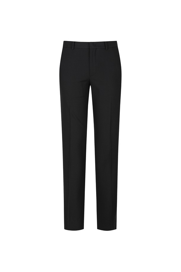 남성 기모 T/R 슬랙스 블랙 (A0C740139)는 겨울철 따뜻하고 스타일리시한 연출을 위한 필수 아이템입니다. 부드러운 촉감의 기모 안감이 내장되어 포근한 착용감을 선사하며, 레귤러핏으로 편안한 활동성을 보장합니다. 폴리에스터, 레이온, 아크릴, 폴리우레탄 혼방 소재로 제작되어 내구성이 뛰어나고, 무지 디자인으로 다양한 스타일 연출에 용이합니다. 출근룩, 겨울 데일리룩, 오피스룩 등 다양한 TPO에 활용 가능하며, 클래식, 미니멀, 캐주얼 스타일을 즐기는 남성에게 적합합니다. 블랙 컬러로 어떤 상의와도 잘 어울려 활용도가 높습니다.
