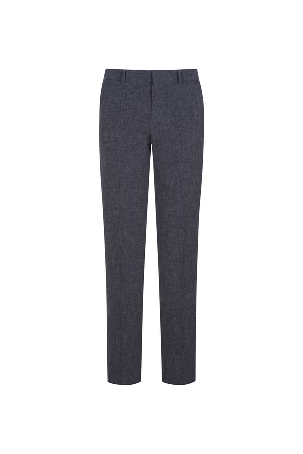 남성 마이크로 조직 폴리 슬랙스 네이비 (AM0DSL10149)는 클래식한 스타일을 추구하는 남성을 위한 슬랙스입니다. 마이크로 조직 원단을 사용하여 부드러운 촉감과 얇은 두께감으로 편안한 착용감을 제공합니다. 네이비 컬러의 무지 디자인과 레귤러핏으로, 출근룩, 오피스룩, 비즈니스 캐주얼 등 다양한 TPO에 활용 가능합니다. 사계절 내내 활용 가능한 실용적인 아이템으로, 클래식, 미니멀 스타일을 선호하는 분들께 추천합니다. 사이즈 업을 권장합니다.
