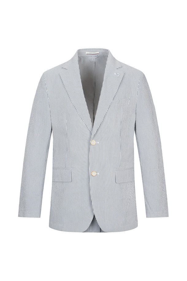 세로 스트라이프 써커 셋업 자켓 화이트 (AM0EJK25531)는 시원한 여름철에 어울리는 베이직 스타일의 자켓입니다. 화이트 컬러에 세로 스트라이프 패턴으로 시원하고 깔끔한 인상을 주며, 레귤러핏으로 편안하게 착용할 수 있습니다. 얇은 두께의 면 소재에 COOLMAX 원사가 함유되어 통기성과 냉감 기능을 제공하여 쾌적함을 유지해 줍니다. 싱글 버튼 여밈 방식과 긴 소매 기장으로 클래식, 미니멀, 캐주얼 스타일을 모두 소화할 수 있으며, 출근룩이나 비즈니스 캐주얼에도 적합합니다. 활동성이 좋은 써커 소재로 제작되어 편안한 착용감을 선사합니다.
