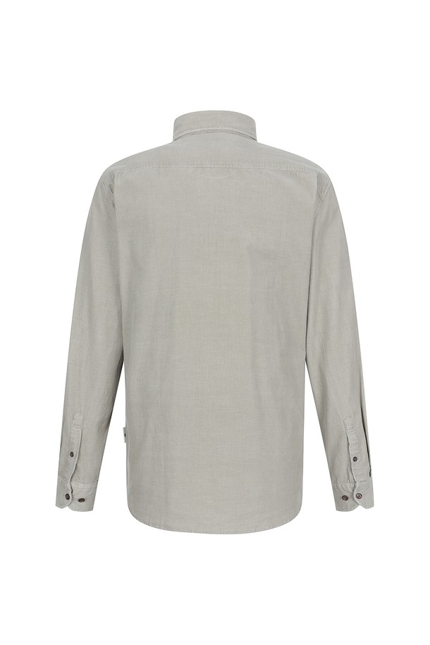 카치온 다잉 코듀로이 셔츠 L/베이지는 남성용 셔츠로, 캐주얼 및 베이직 스타일을 선호하는 분들께 적합합니다. 봄, 가을에 입기 좋으며, 레귤러 핏과 긴 소매 기장으로 편안한 착용감을 제공합니다. 부드러운 코듀로이 소재에 다잉 워싱 기법을 더해 독특한 질감을 살렸으며, 카라 디자인으로 단정함을 더했습니다. 데이트룩, 가을 나들이룩 등 다양한 TPO에 맞춰 캐주얼, 클래식, 미니멀 스타일을 연출할 수 있습니다.
