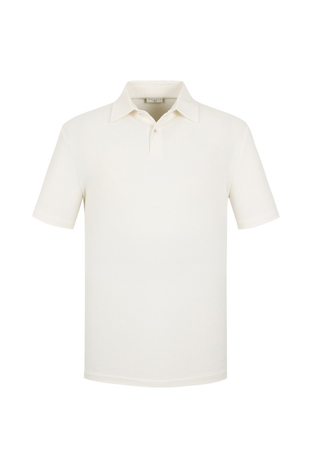 가볍고 시원한 착용감의 남성용 아이보리 컬러 반소매 티셔츠입니다. 부드러운 촉감의 기능성 소재로 제작되어 흡습 및 UV 차단 기능을 제공하며, 일상 및 가벼운 산책, 동네 마실룩에 적합합니다. 미니멀하고 베이직한 디자인으로 캐주얼하게 연출하기 좋으며, 면과 유사한 터치감을 느껴보세요.
