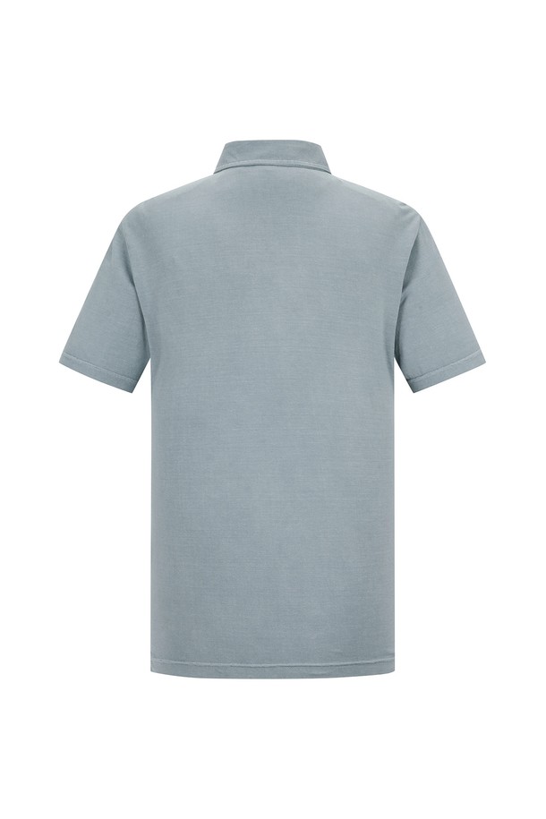 피그다잉 제에리 티셔츠 블루 (AM0FTTY25243)는 부드러운 면 소재로 제작되어 편안한 착용감을 선사하며, 봄, 여름 시즌에 시원하게 즐길 수 있습니다. 캐주얼, 미니멀, 클래식 스타일을 아우르는 폴로넥 디자인에 오버핏으로 제작되어 데이트룩, 카페룩 등 다양한 TPO에 활용하기 좋습니다. 피그먼트 다잉 처리로 빈티지한 멋을 더한 무지 티셔츠입니다.
