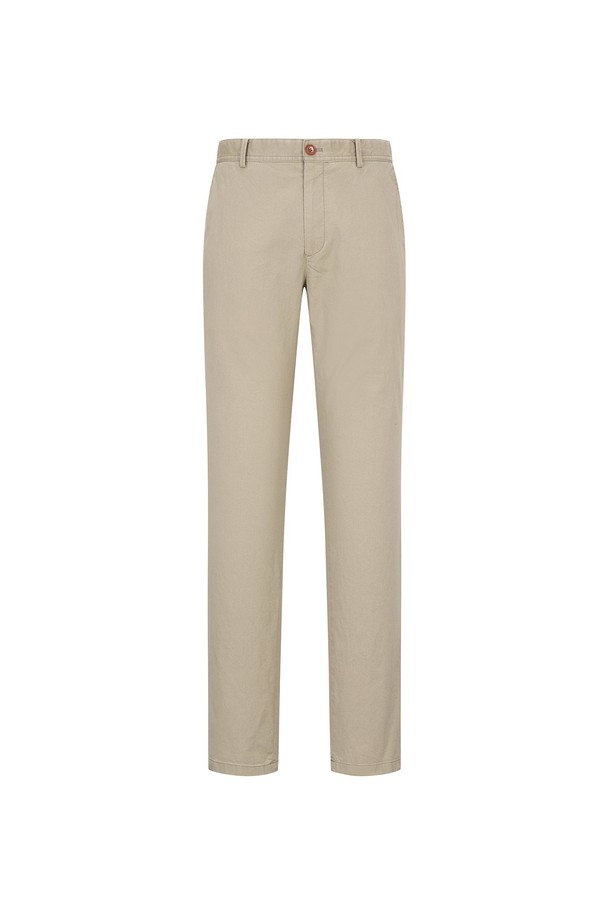 베이직하면서도 세련된 무드의 남성용 면스판 피그먼트 워싱 셋업 팬츠입니다. 부드러운 면과 신축성 있는 스판 소재 혼방으로 편안한 착용감을 선사하며, 레귤러핏으로 제작되어 캐주얼한 스타일을 연출합니다. 은은한 도비 조직 패턴과 베이지 컬러가 조화롭게 어우러져 미니멀하고 클래식한 분위기를 자아냅니다. 피그먼트 다잉 가먼트 워싱 처리로 자연스러운 질감과 빈티지한 매력을 더했으며, 데이트룩이나 여행룩에 활용하기 좋습니다. 봄, 여름, 가을 시즌에 폭넓게 활용 가능한 실용적인 아이템입니다.
