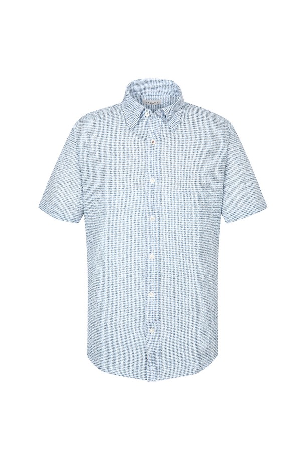 시원한 네이비 블루 컬러의 지도리 프린트 반팔 셔츠입니다. 얇고 부드러운 시어서커 소재로 제작되어 통기성이 뛰어나고 가볍게 착용 가능하며, 레귤러 핏으로 편안한 활동성을 제공합니다. 데이트룩, 카페룩 등 캐주얼, 미니멀, 클래식 스타일을 즐기는 남성분들에게 적합합니다.
