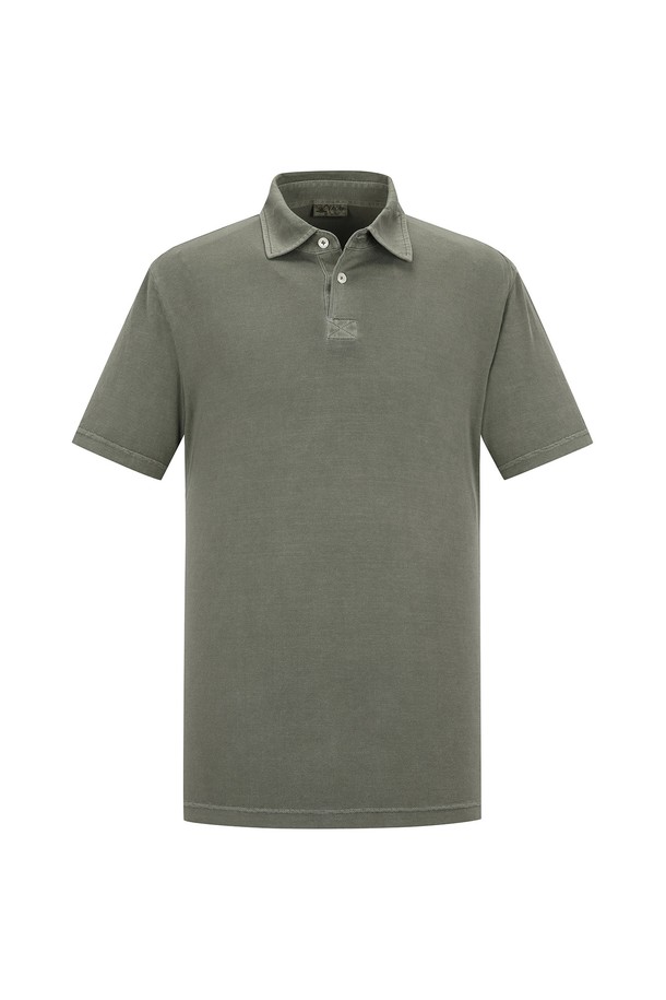 부드러운 촉감이 돋보이는 남성용 피그다잉 제에리 티셔츠입니다. 카키 컬러의 무지 디자인으로, 봄, 여름, 가을 계절에 캐주얼하고 베이직한 스타일을 연출하기에 좋습니다. 오버핏으로 제작되어 편안한 착용감을 선사하며, 데이트룩이나 동네 마실룩에 활용하기 좋으며, 사이즈 업을 추천합니다.
