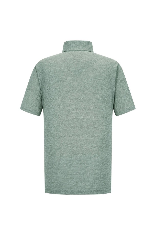 폴리 제에리 티 카키 (AMSFTTY20126)는 봄, 여름에 어울리는 남성용 반소매 폴로 티셔츠입니다. 부드러운 촉감의 폴리에스테르 소재로 제작되었으며, 캐주얼하고 베이직한 스타일을 연출합니다. 데이트룩, 카페룩 등 다양한 TPO에 활용하기 좋으며, 레귤러핏과 카라넥 디자인으로 미니멀한 매력을 더합니다.
