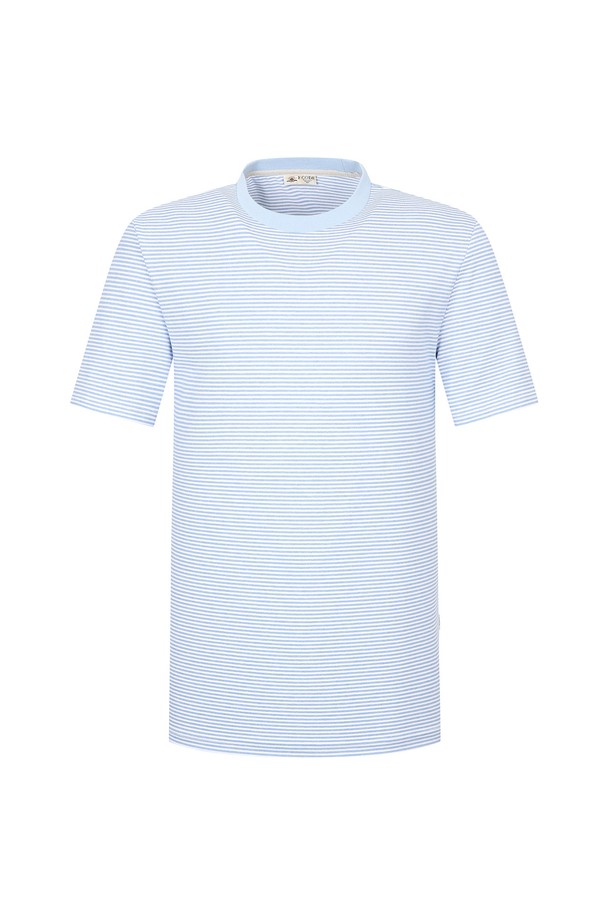  AM0FTTR25243 스트라이프 라운드 티셔츠 블루는 남성용 반소매 티셔츠입니다. 캐주얼과 베이직 스타일의 레귤러핏으로, 봄/여름 시즌에 동네 마실룩이나 봄 소풍룩으로 활용하기 좋습니다. 미니멀한 디자인의 라운드넥에 스트라이프/단가라 패턴이 적용된 블루 컬러 티셔츠입니다.
