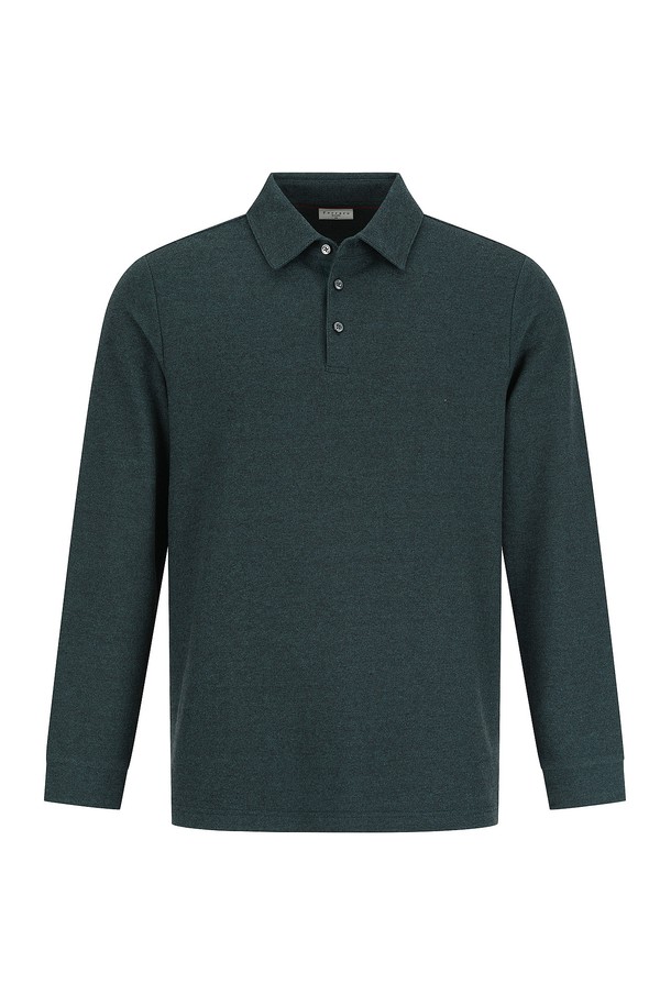 피케 조직 제에리 티셔츠 그린 (AM0FTTY30122)는 간절기와 겨울에 착용하기 좋은 긴소매 티셔츠입니다. 부드러운 면혼방 소재로 제작되어 편안한 착용감을 선사하며, 베이직한 스타일의 무지 디자인으로 다양한 룩에 활용하기 좋습니다. 루즈핏으로 편안하게 떨어지는 핏과 카라넥 디자인이 특징이며, 일상 데일리룩, 캐주얼, 클래식, 미니멀 스타일을 즐겨 입는 분들께 추천합니다. 그린 컬러의 피케 티셔츠로, 세련된 분위기를 연출해보세요.
