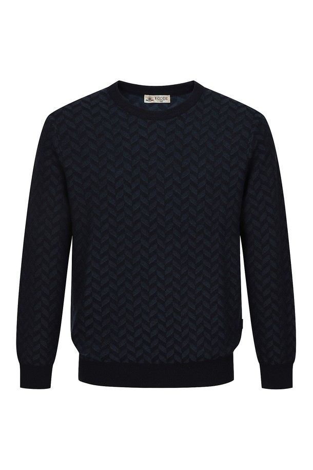 **자카드 조직 라운드 니트 네이비 (AM0FTSR45249)**는 가을과 겨울에 어울리는 남성용 라운드넥 니트입니다. 베이직하고 클래식한 스타일로, 출근룩, 비즈니스 캐주얼, 모임룩 등 다양한 TPO에 활용 가능합니다. 울과 아크릴 혼방의 부드러운 촉감과 두꺼운 두께감으로 따뜻함을 선사하며, 레귤러핏으로 편안하게 착용할 수 있습니다. 자카드 패턴 조직으로 은은한 포인트를 더했으며, 긴 소매 기장으로 디자인되었습니다. 미니멀하고 클래식한 스타일을 연출하기에 좋습니다.
