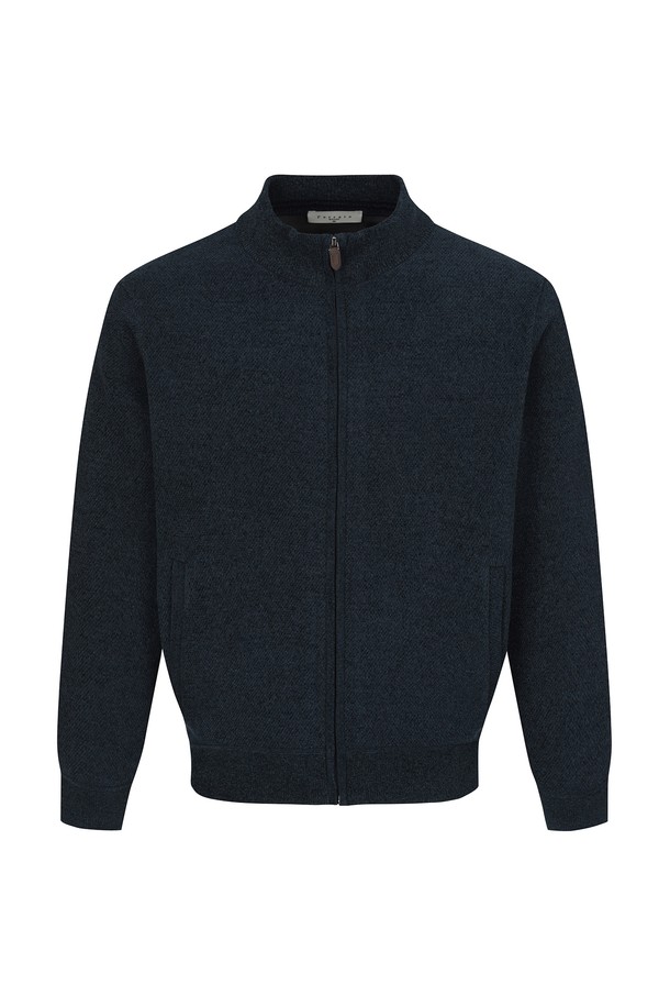 다크 그린 컬러의 융본딩 셔닐 풀짚업 가디건 (AMSFTSC40123)입니다. 부드러운 셔닐 소재에 융본딩 안감을 더해 보온성을 높였으며, 두꺼운 두께감으로 가을, 겨울 시즌에 따뜻하게 착용하기 좋습니다. 하이넥 디자인과 레귤러핏으로 제작되어 베이직하면서도 클래식, 미니멀, 캐주얼 스타일을 모두 소화할 수 있습니다. 지퍼 여밈 방식으로 편안하게 착용 가능하며, 출근룩이나 데이트룩 등 다양한 TPO에 활용할 수 있습니다. 긴소매 기장으로 어떤 스타일에도 잘 어울리는 활용도 높은 아이템입니다.
