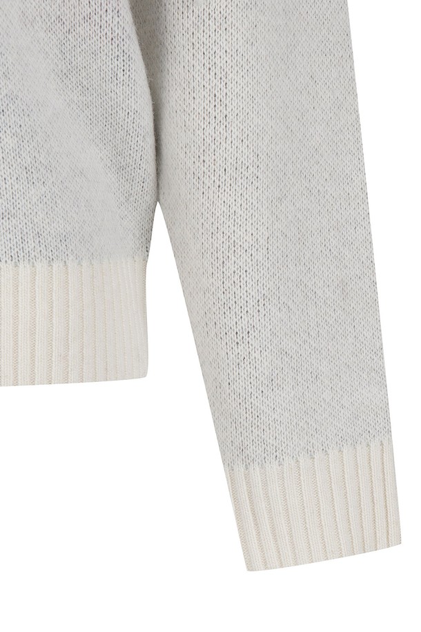 상품 슬라이드 이미지 1