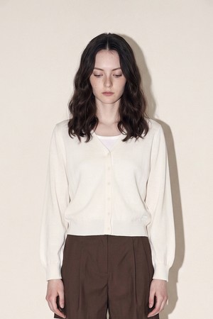 Adele Classic V-Neck Cardigan_IVORY_IVORY-a