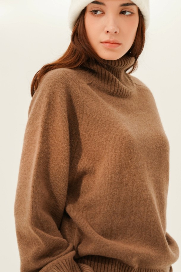 ACUD - 스웨터 - [24FW] Raccoon Turtle neck Knit _Brown