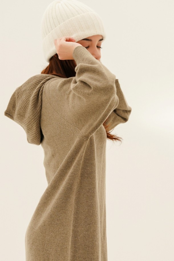 ACUD - 니트 원피스 - [24FW] Hoodie Knit Long Dress _D.Beige