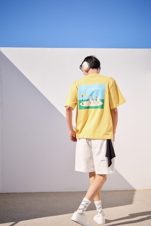 옐로우 Duck family 프린팅 반팔 티셔츠 (UNISEX)