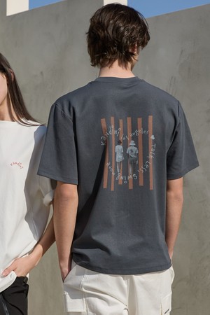 챠콜 그래픽 반팔 티셔츠 (Unisex)
