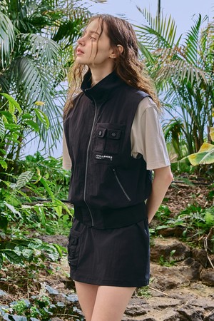 여성 포켓 장식 카라넥 베스트 블랙_BLACK-a