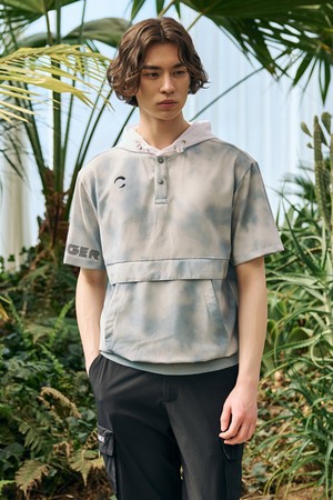 남성 빅로고 프린트 후드 반팔 우븐탑 그레이_GREY-a