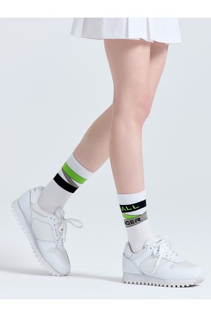 유니 언발란스 로고 디테일 쿠션 중목 양말 네온그린_GREEN-a