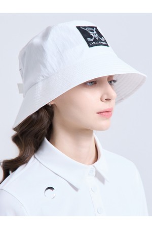 유니 스컬 포인트 스트링 버클 버킷햇 화이트_WHITE-a