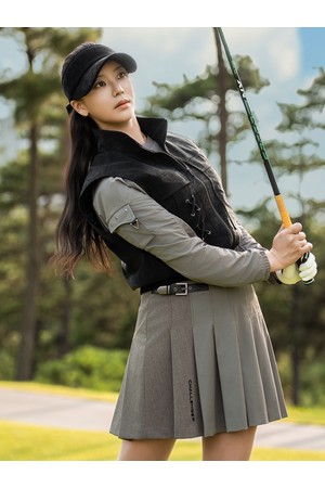 여성 스웨이드 포켓디테일 하이넥 베스트 블랙_BLACK-a