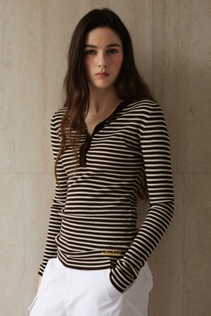 Half-Button Neck T-Shirt_Brown_BROWN-a