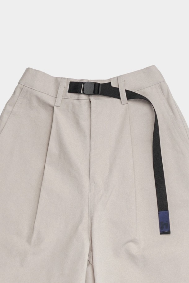 HAVE HAD - 캐주얼팬츠 - City Belted Pin-tuck Pants Men(Ecru)